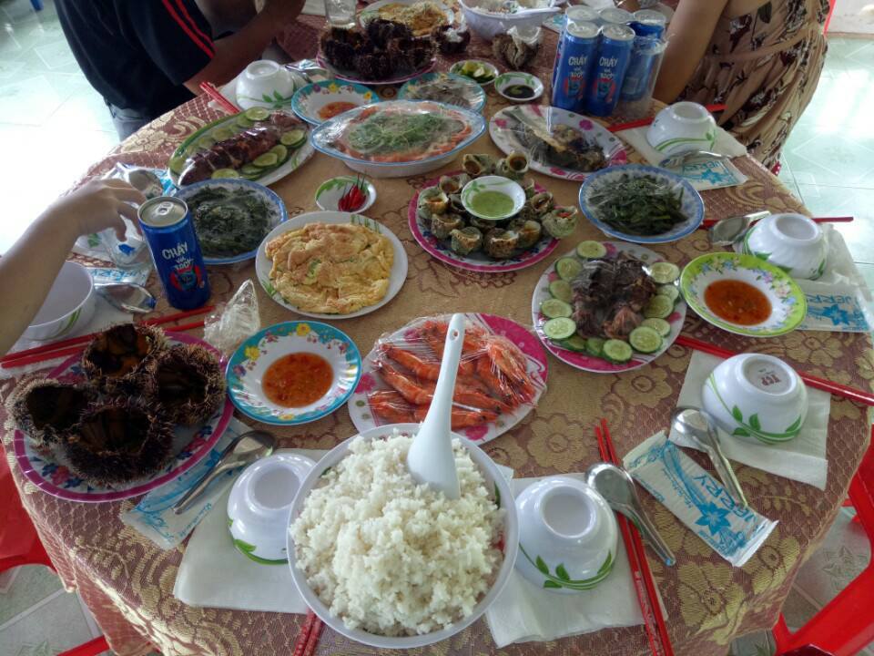 xuat com hai san tai khu da ngoai cu lao xanh
